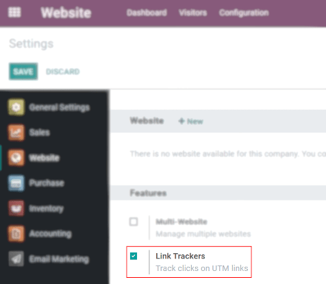 Vista de la página de ajustes de Sitio web con énfasis en el campo de rastreadores de enlaces en la aplicación de Sitio web de Odoo