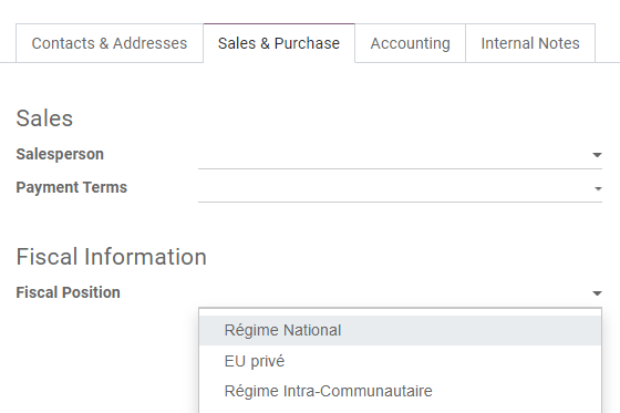 Selección de una posición fiscal en una orden de venta o factura de cliente o proveedor en la aplicación Contabilidad de Odoo.